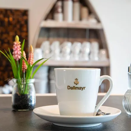 Hotel Beevillage Messehotel Hannover 2*