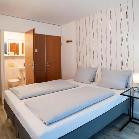Hotel Beevillage Messehotel Hannover 2*