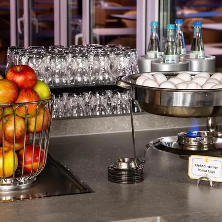 Beevillage Messehotel Hannover Отель