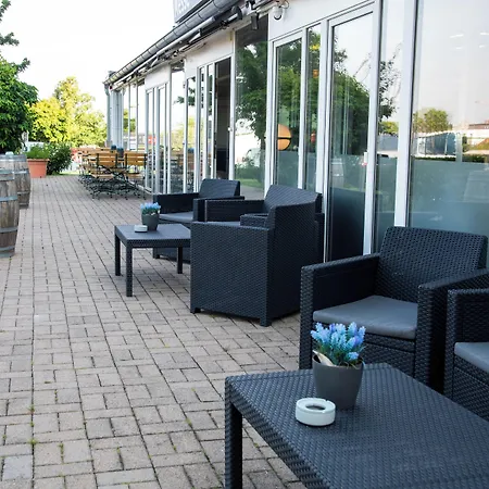 Beevillage Messehotel Hannover Отель 2*