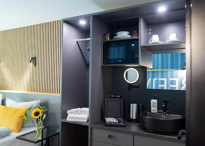 酒店 Beevillage Messehotel Hannover 拉岑