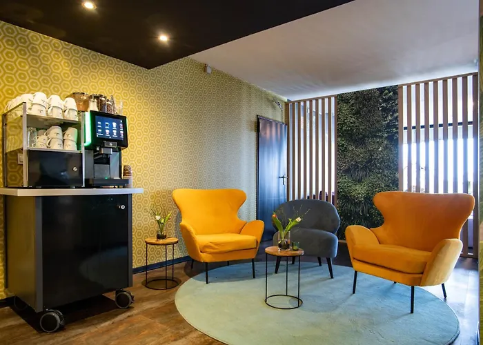 Beevillage Messehotel Hannover 拉岑