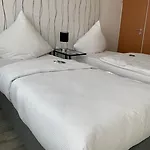 Beevillage Messehotel Hannover Hotel 2*