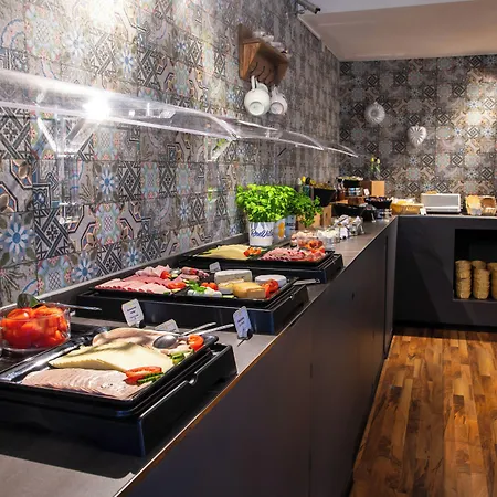 Beevillage Messehotel Hannover 2*