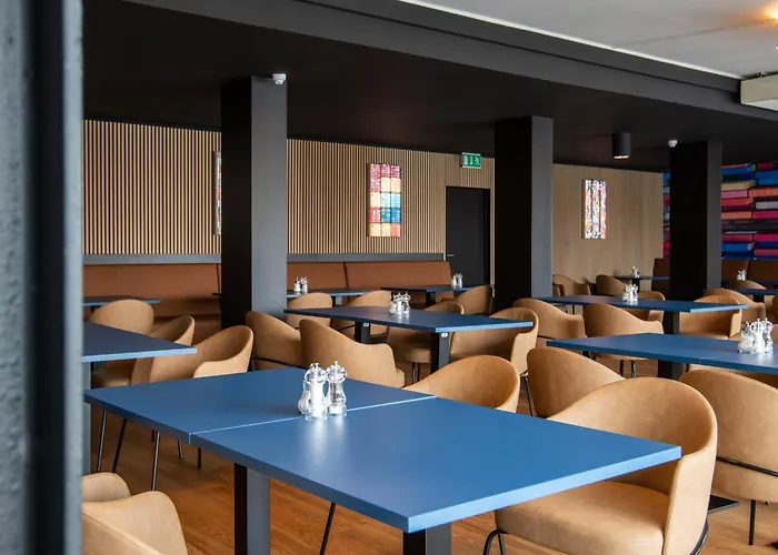 Отель Beevillage Messehotel Hannover Латцен