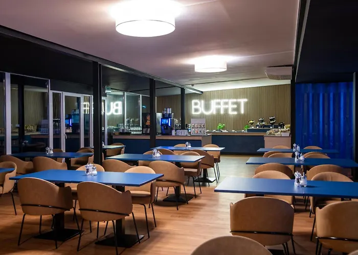 Beevillage Messehotel Hannover Отель Латцен