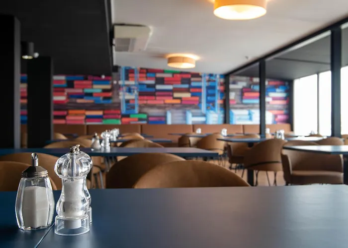 Beevillage Messehotel Hannover Отель Латцен