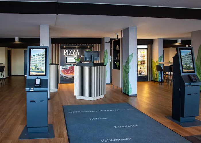 Beevillage Messehotel Hannover Латцен