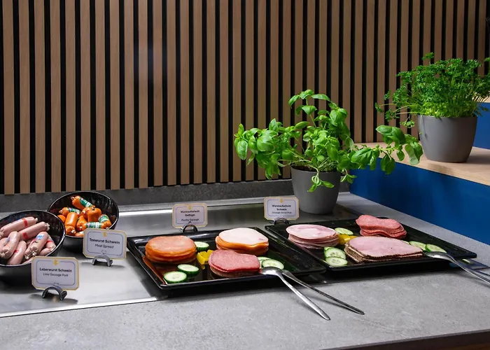 Beevillage Messehotel Hannover Латцен