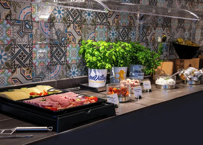 Beevillage Messehotel Hannover Отель Латцен