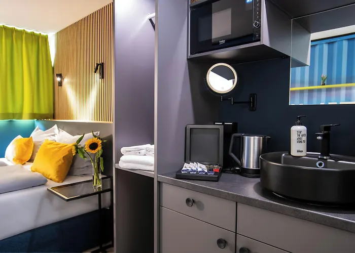 Отель Beevillage Messehotel Hannover