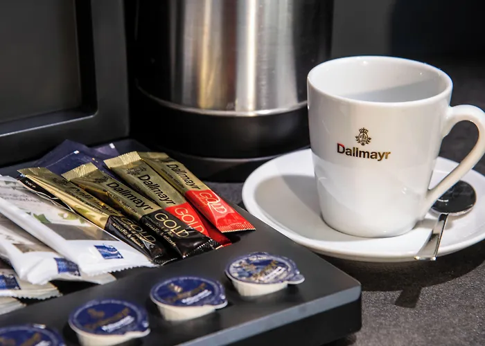 Отель Beevillage Messehotel Hannover Латцен