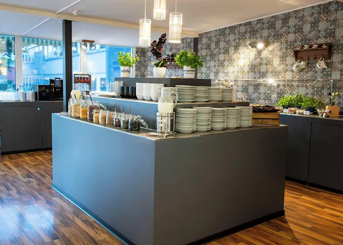 Beevillage Messehotel Hannover Латцен